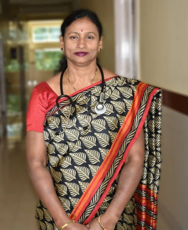 Latha-R_Gynecologist-1-768x938